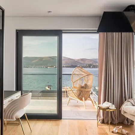 Palace Al Nera Luxurius At Sea With 2 Swimming Pools Saunas 빌라 *